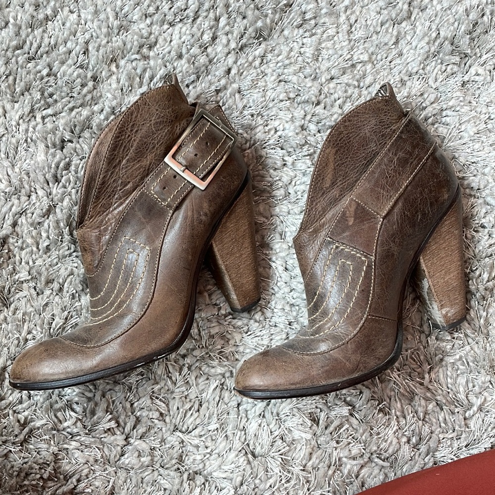 Carlos Ankle Boot